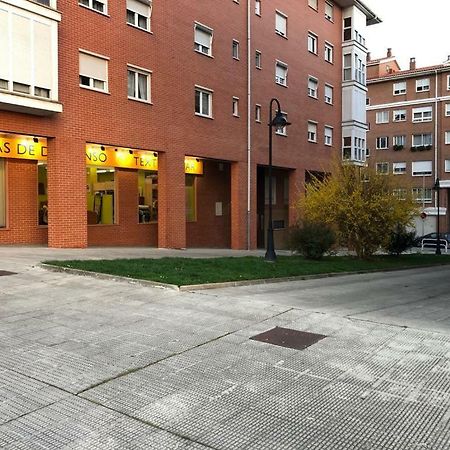 Apartamentos Villava Pamplona Eksteriør bilde