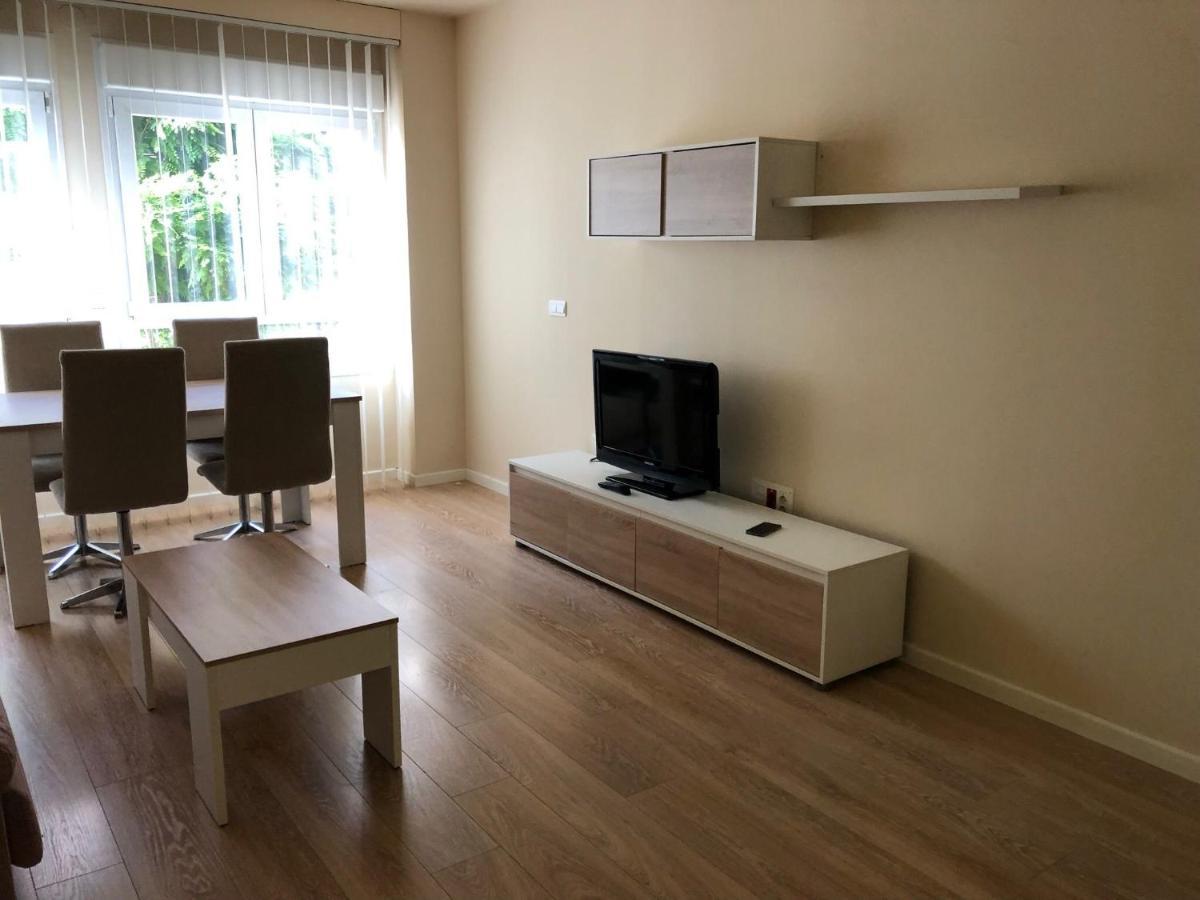 Apartamentos Villava Pamplona Eksteriør bilde