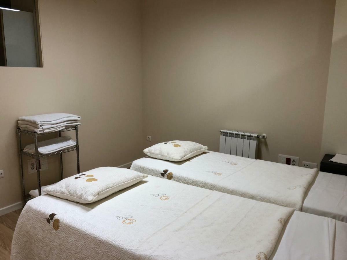 Apartamentos Villava Pamplona Eksteriør bilde