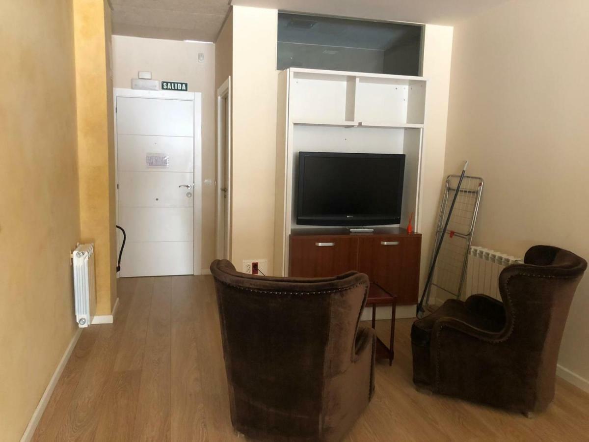 Apartamentos Villava Pamplona Eksteriør bilde